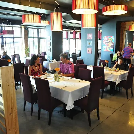 3 Mountains بانسكو