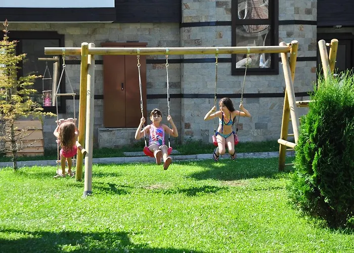 3 Mountains Szálloda 3*